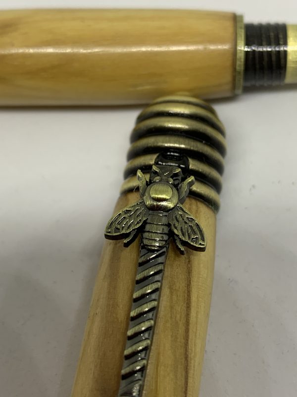 Bethlehem Olivewood fountain pen with HoneyBee fittings - Image 3