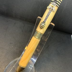 HoneyBee Ballpoint Pen in Italian Olive wood