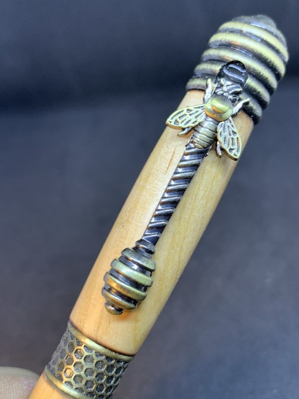 HoneyBee Ballpoint Pen in Italian Olive wood - Image 5