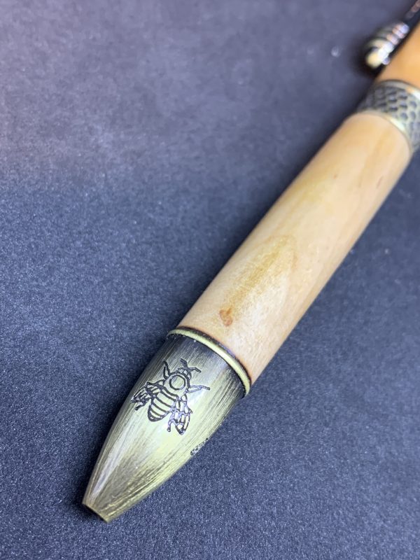 HoneyBee Ballpoint Pen in Italian Olive wood - Image 4