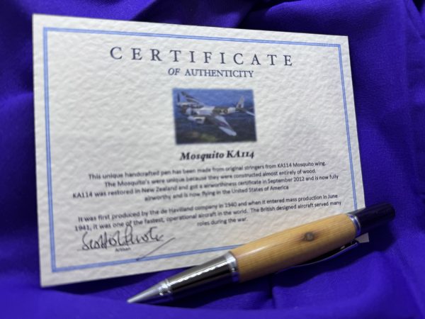 Rare handcrafted ballpoint pen made from a Mosquito WW2 bombers wing - Image 2