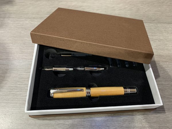 Calligraphy set in Willow wood with chrome fittings and quality presentation box - Image 3