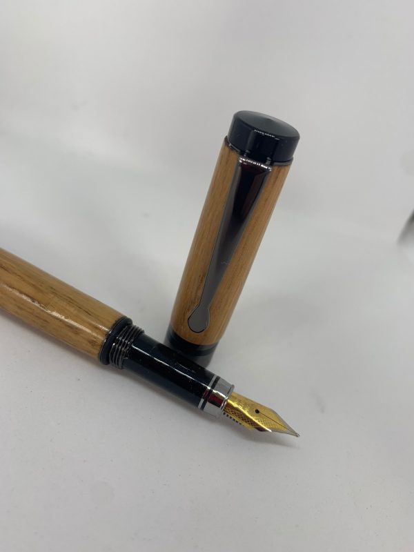 Jack Daniels Oak fountain pen with gunmetal finish