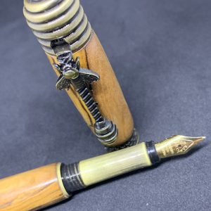 Bethlehem Olivewood fountain pen with HoneyBee fittings