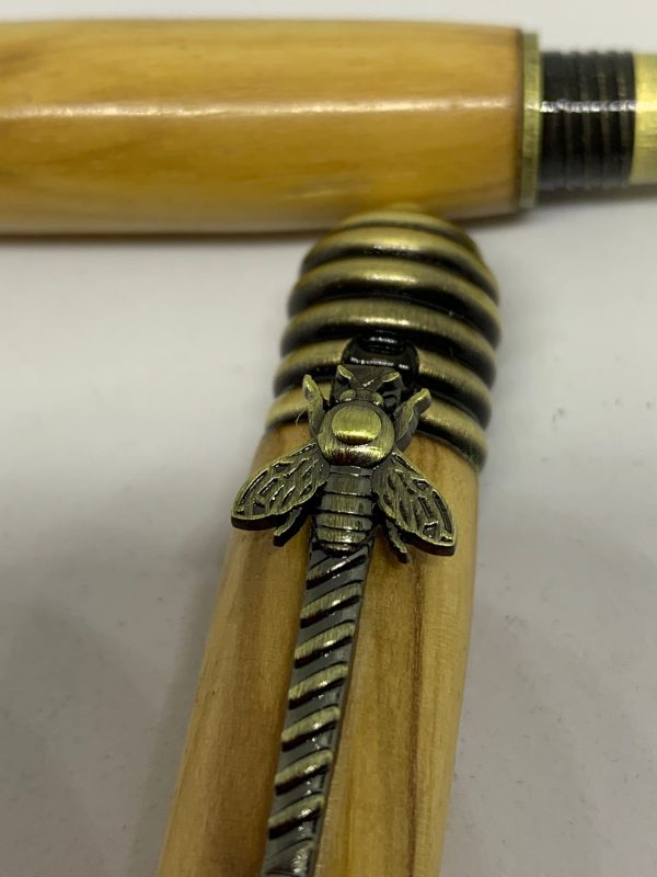 Italian Olivewood fountain pen with HoneyBee fittings